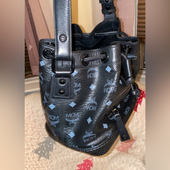 COPY - MCM mini bucket bag - Picture 6 of 8